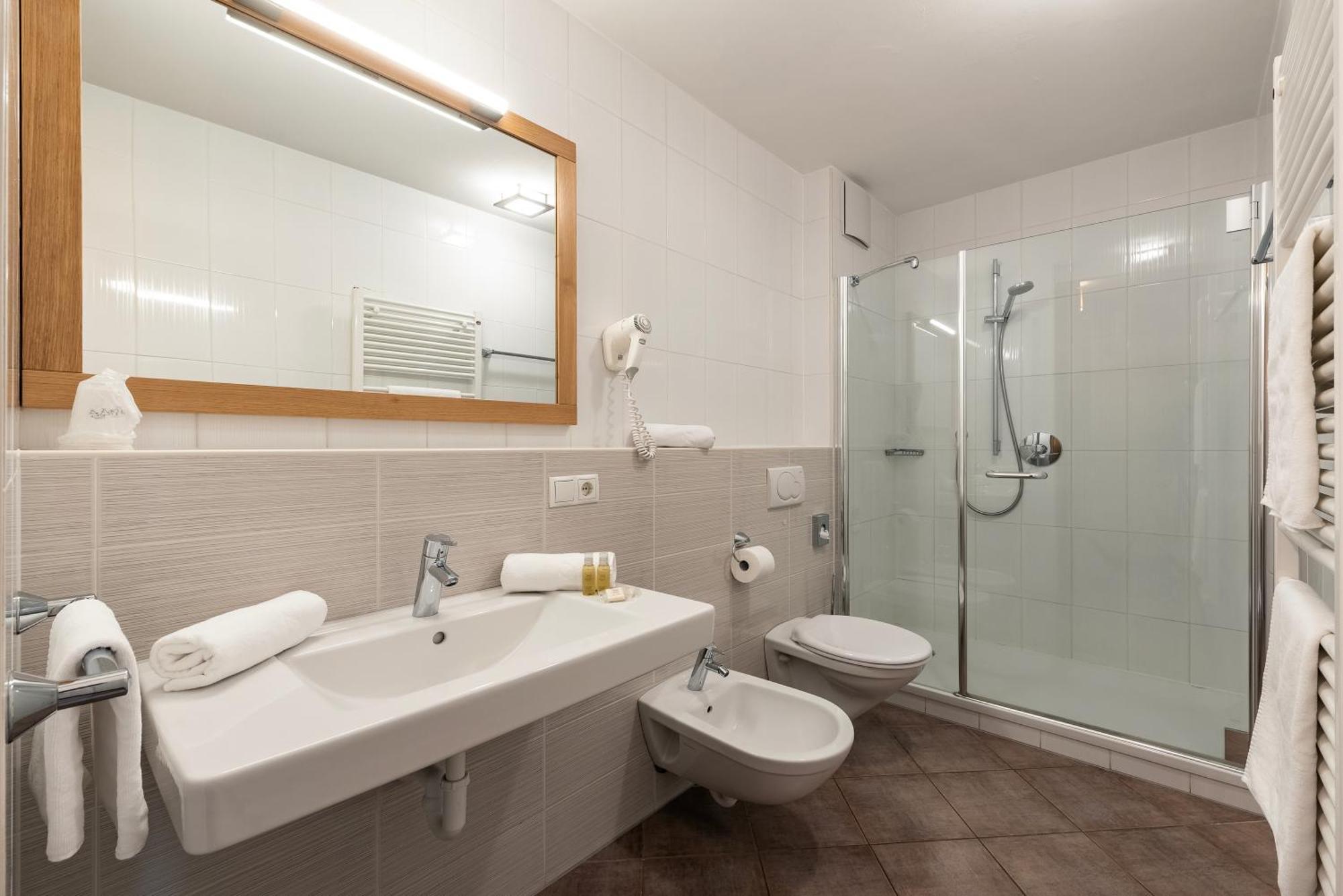 Hotel Langhof Natz-Schabs Екстериор снимка